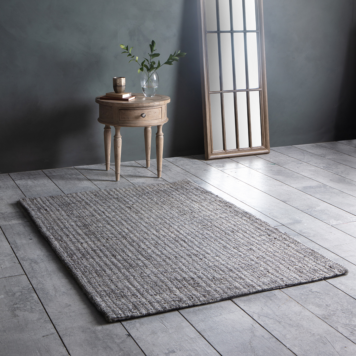 Pamplona Wool And Viscose Rugs In Silver Grey By Luxe Tapi